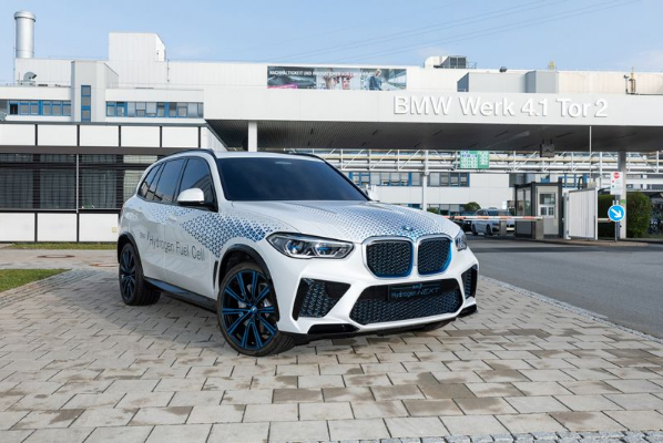配备氢燃料电池驱动系统 BMW氢动力